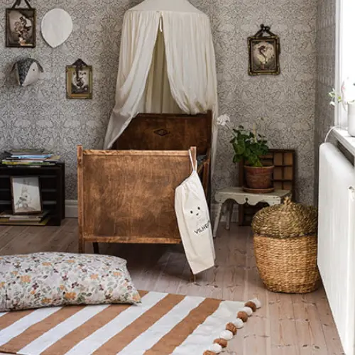 Förnya möbler med bets och gör det själv-inspiration