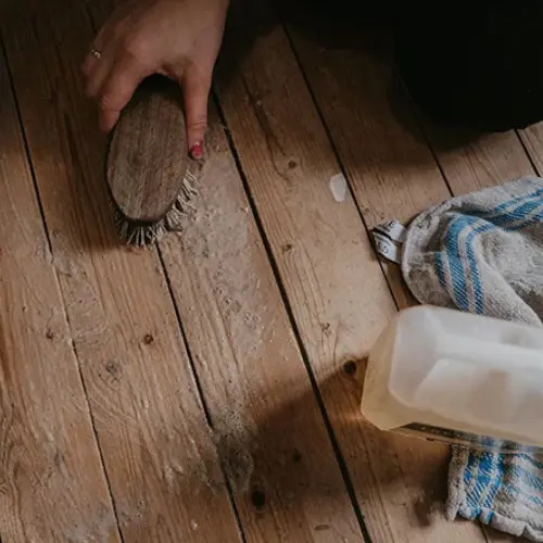 Gör ditt eget skurgolv med linoljesåpa